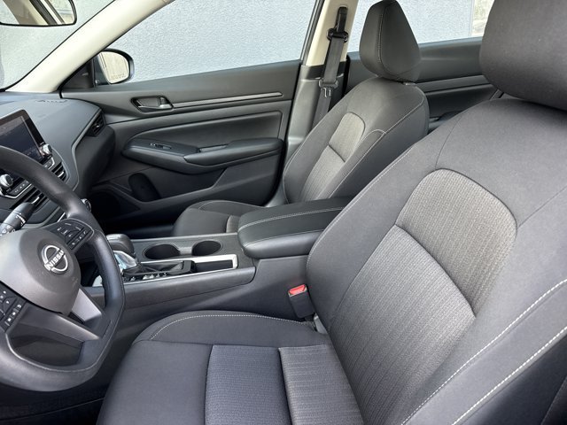 Certified 2025 Nissan Altima 2.5 S FWD image 5