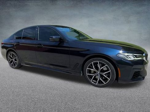 Used 2022 BMW 540i xDrive w/ M Sport Package image 32