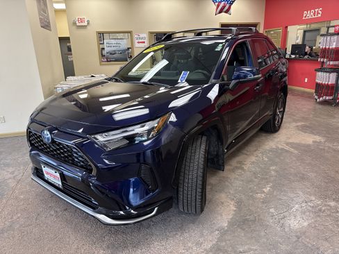 Used 2024 Toyota RAV4 SE w/ Weather & Moonroof Package AWD/4WD image 14