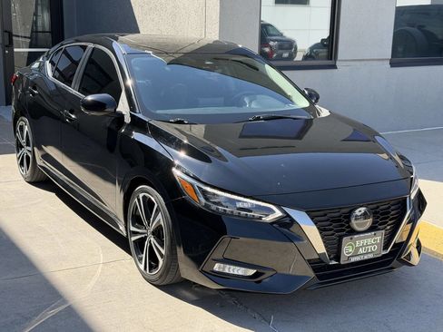Used 2022 Nissan Sentra SR w/ SR Premium Package FWD image 7