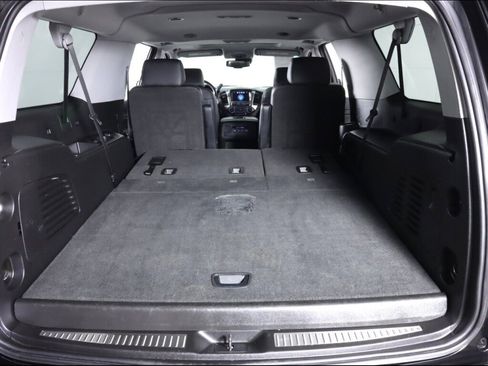 Used 2019 Chevrolet Suburban LT image 35