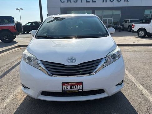 Used 2013 Toyota Sienna XLE w/ Entertainment Pkg AWD/4WD image 2