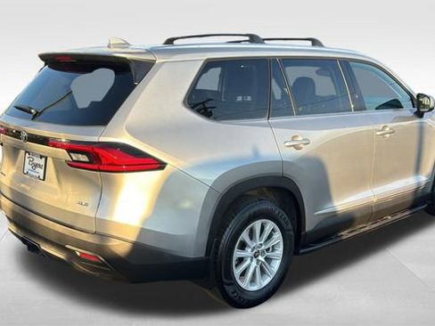 Used 2024 Toyota Grand Highlander AWD Hybrid image 34