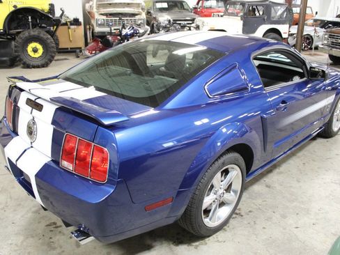 Used 2007 Ford Mustang GT Premium image 17