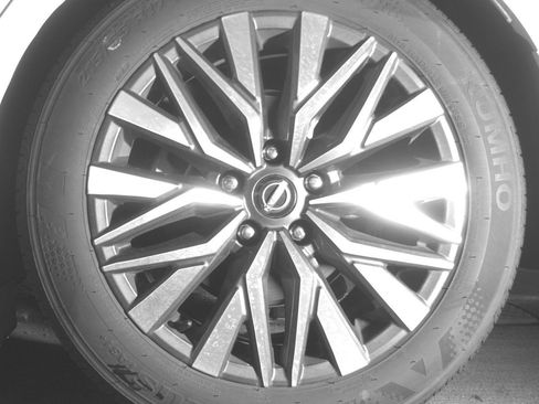 Used 2025 Nissan Altima 2.5 SV image 14