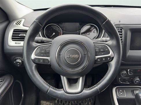 Used 2020 Jeep Compass Latitude image 14