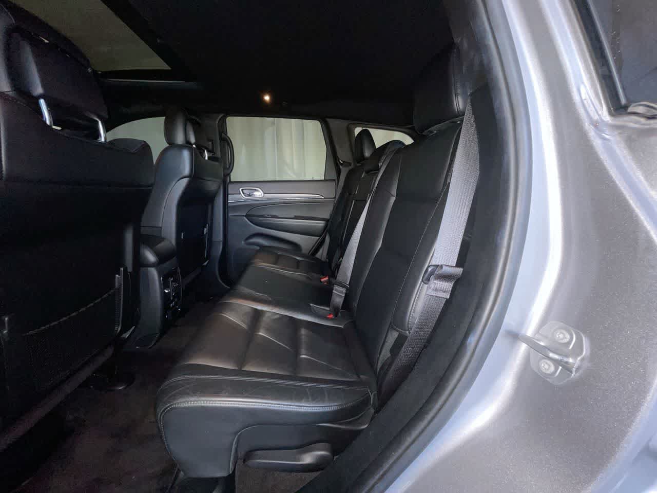 Used 2018 Jeep Grand Cherokee Limited AWD/4WD image 23