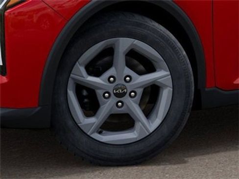 Certified 2025 Kia K4 LXS image 10