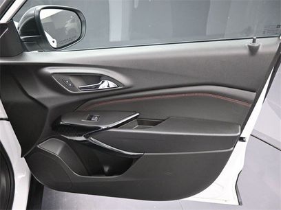 Certified 2025 Chevrolet Trax RS w/ Sunroof Package