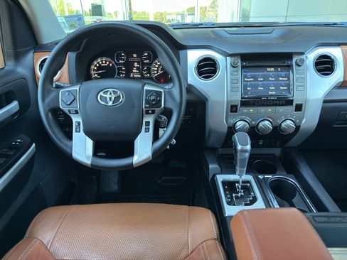 Used 2018 Toyota Tundra SR5 image 21