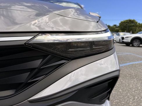 Used 2025 Hyundai Elantra SE FWD image 7