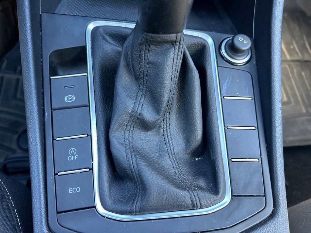 Used 2022 Volkswagen Jetta S FWD image 22