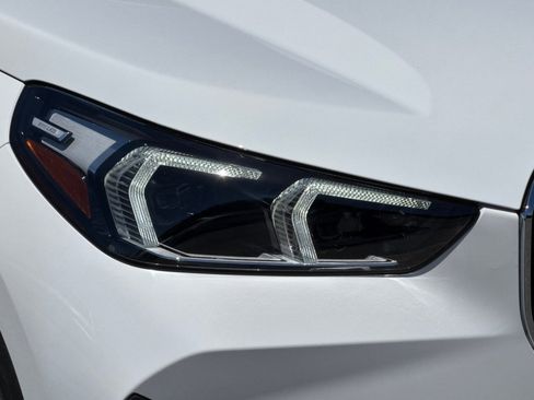 Certified 2023 BMW X1 xDrive28i w/ Premium Package AWD/4WD image 10