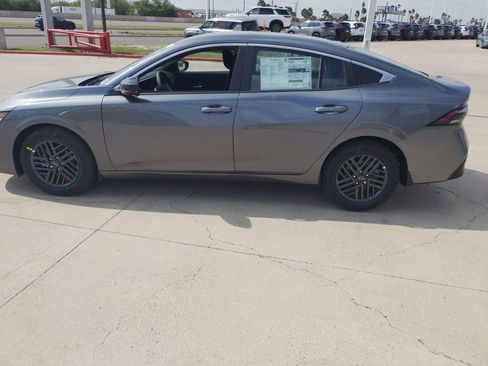 New 2026 Nissan Sentra SV w/ SV Convenience Package image 3