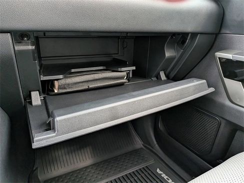 Used 2023 Toyota Sequoia Limited image 24