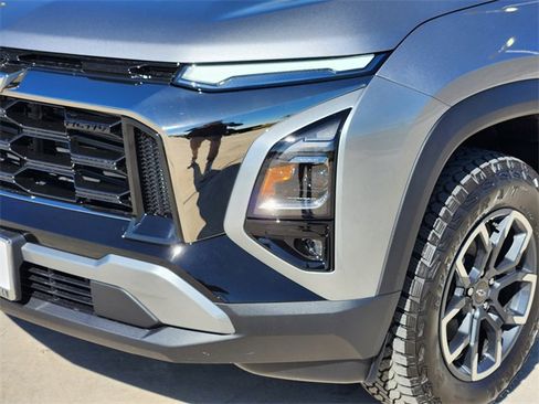 New 2026 Chevrolet Equinox ACTIV w/ Convenience Package III image 7