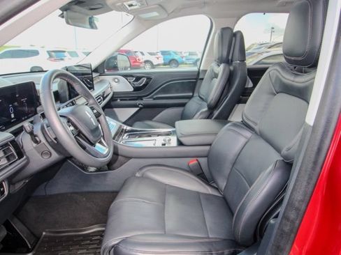 Used 2025 Lincoln Aviator Reserve w/ Equipment Group 201A AWD/4WD image 15