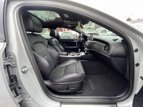 Used 2019 Kia Stinger GT1 image 35