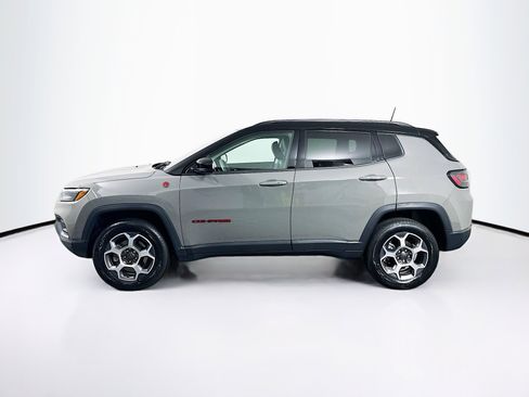 Used 2022 Jeep Compass Trailhawk w/ Trailhawk Elite Group image 4