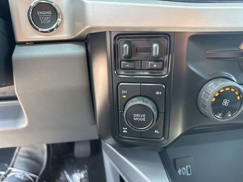 New 2026 Ford F250 XLT w/ XLT Premium Package image 30