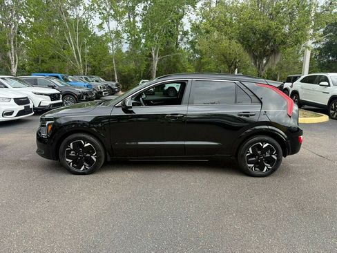 Used 2025 Kia Niro Wind FWD image 2