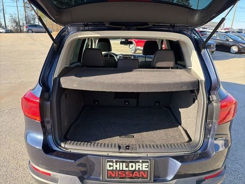 Used 2016 Volkswagen Tiguan SE image 12