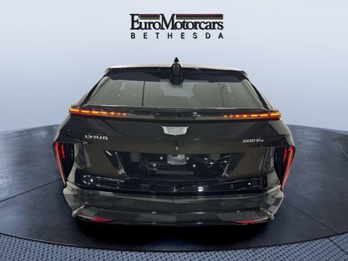 Used 2025 Cadillac Lyriq Sport w/ LPO, Floor Liner Package AWD/4WD image 4