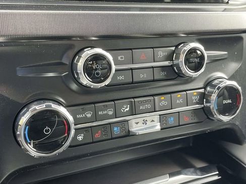 New 2026 Ford F250 Platinum image 22