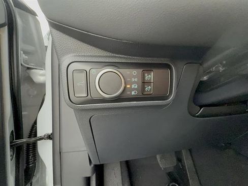 New 2026 Ford Explorer Active image 12