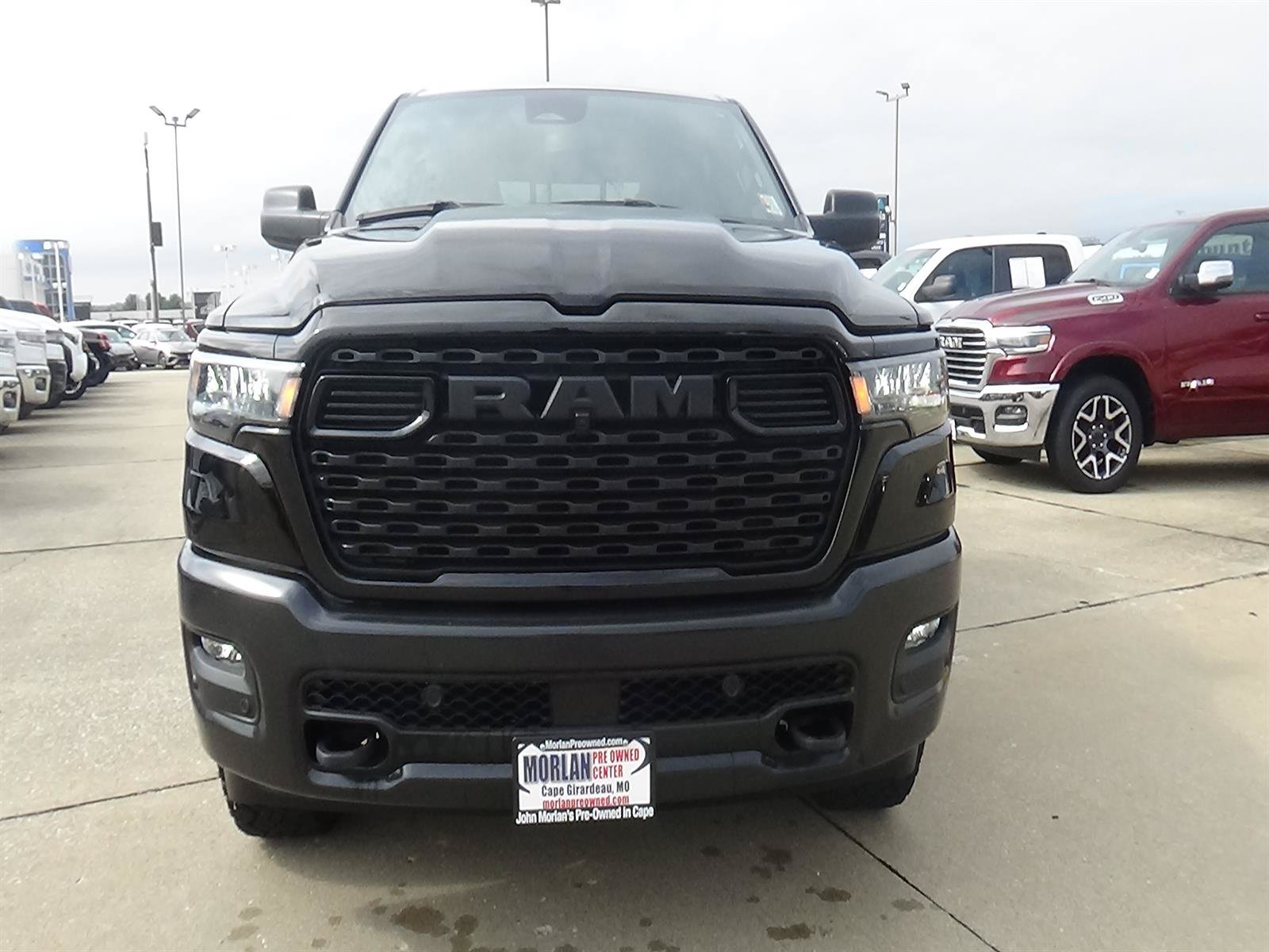 Used 2025 RAM 1500 Warlock AWD/4WD image 3
