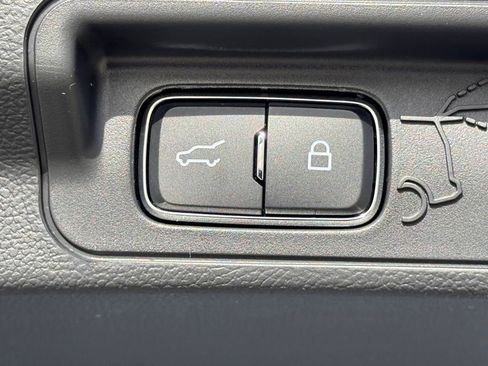 New 2026 Ford Explorer ST-Line image 14