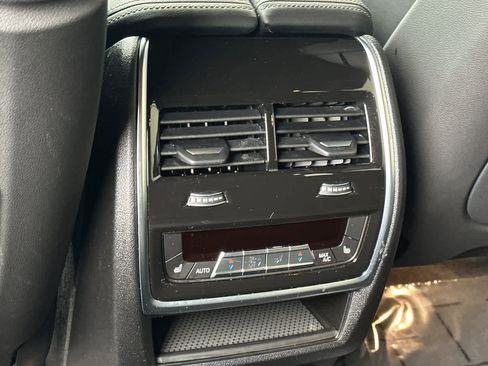 Used 2025 BMW X5 M60i w/ Executive Package image 14