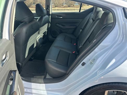 Used 2024 Nissan Altima 2.5 SR image 20