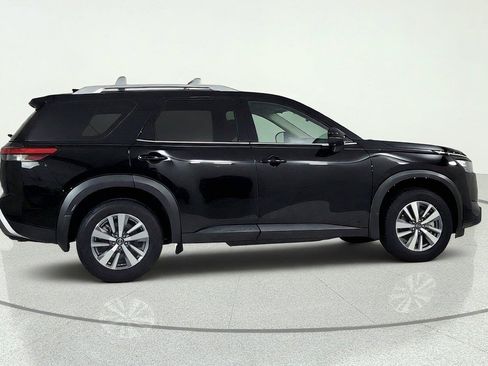Used 2025 Nissan Pathfinder SL FWD image 7