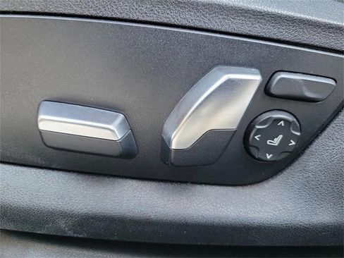 Used 2023 BMW 530i image 17