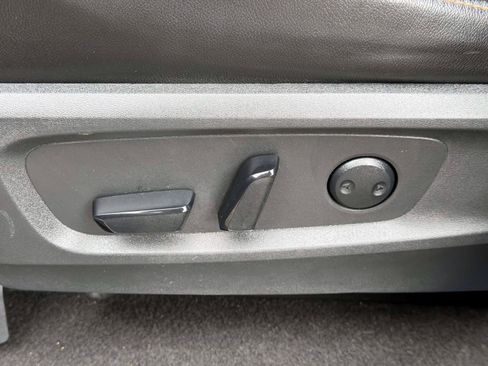 Used 2023 Nissan Pathfinder Rock Creek AWD/4WD image 19