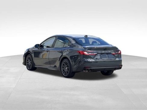 Used 2025 Toyota Camry SE w/ Multimedia Upgrade Package AWD/4WD image 7