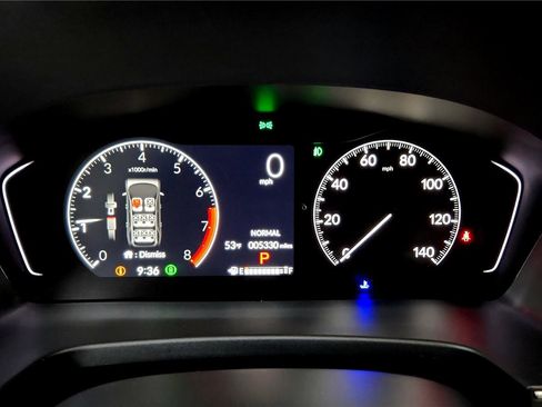 Used 2025 Honda Pilot EX-L image 17