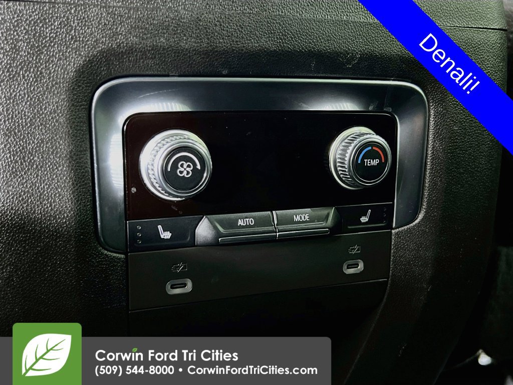 Used 2022 GMC Yukon XL Denali AWD/4WD image 31