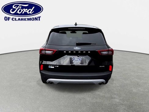 Used 2024 Ford Escape Active w/ Tech Pack #1 AWD/4WD image 7