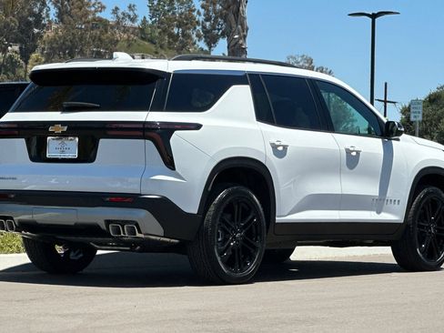 New 2026 Chevrolet Traverse LT FWD image 4