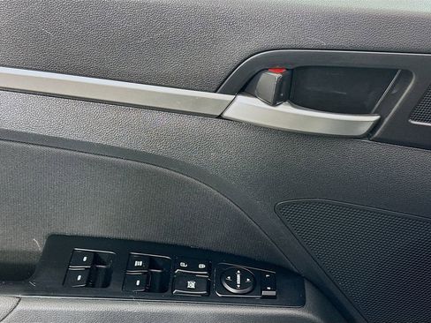 Used 2020 Hyundai Elantra SEL w/ Cargo Package (C1) image 17