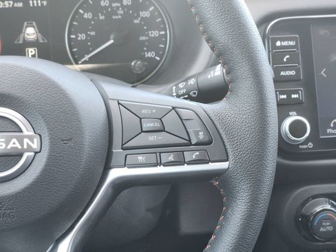 Used 2024 Nissan Kicks SR w/ SR Premium Package FWD image 32