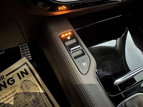 Used 2022 Kia Telluride SX w/ Towing Package image 22