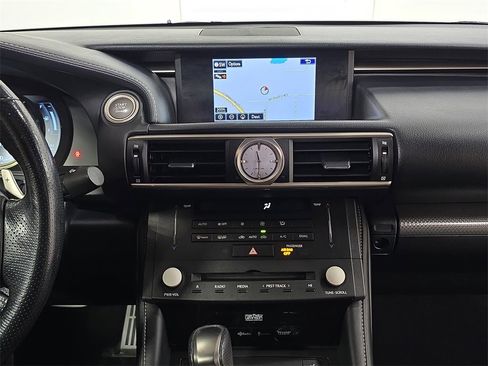 Used 2017 Lexus RC 350 image 16