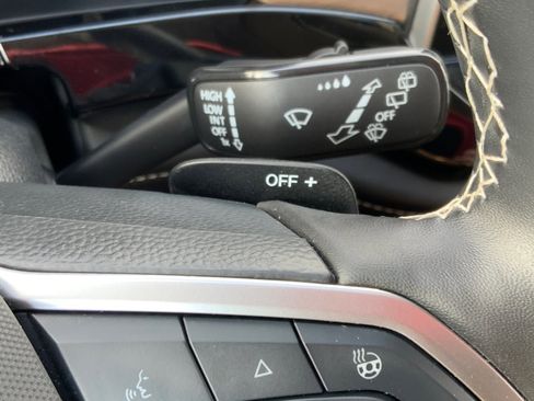 Used 2024 Volkswagen Atlas SE image 37