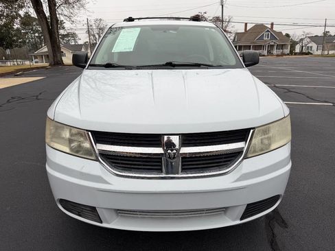 Used 2009 Dodge Journey SE w/ Popular Equipment Group image 3