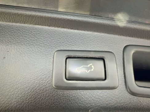 Used 2014 Subaru Forester 2.5i Touring AWD/4WD image 10