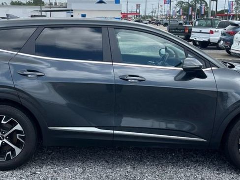 Used 2024 Kia Sportage EX image 4