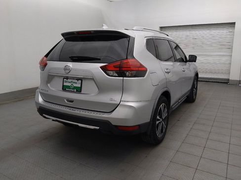 Used 2017 Nissan Rogue SL FWD image 9